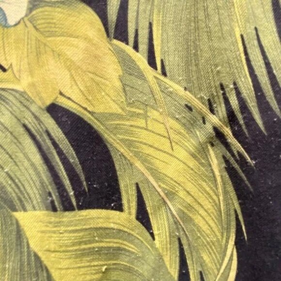 Tommy Bahama RUM Button Down Shirt Men's XL Floral Hawaiian Silk Resort Top READ - Picture 9 of 14